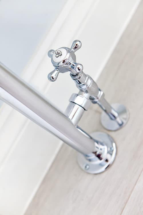 Crosshead Radiator Valve - Professional plumbing work by Rosebourne Plumbing