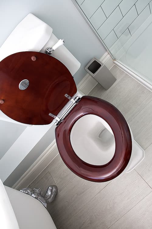 Traditional WC with Wooden Seat - Professional plumbing work by Rosebourne Plumbing