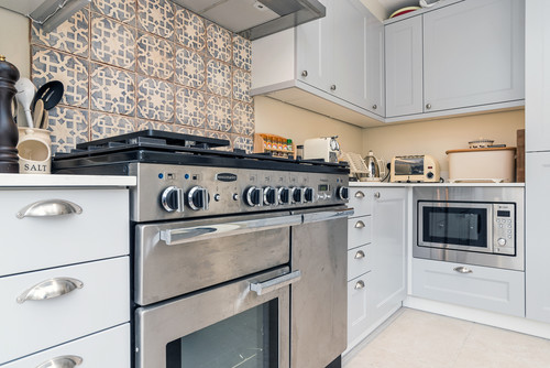 Transitional Kitchen Complete - Ashbury Road, Battersea - Professional plumbing work by Rosebourne Plumbing